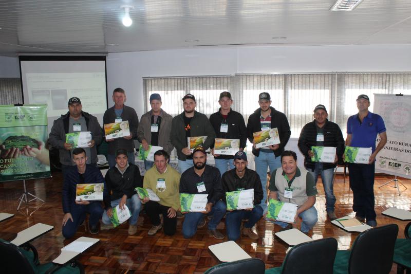 Sindicato Rural de Laranjeiras promoveu curso com foco em tecnologias e aplicação de agrotóxicos 
