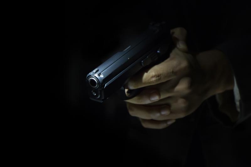 Quedas: Homem é gravemente ferido por disparos de arma de fogo em clube de Poker
