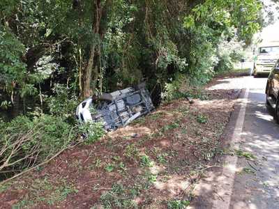 Cantagalo: Acidente envolvendo 3 veÃ­culos foi registrado pela PRF na BR 277