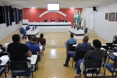 Líderes femininas da Coprossel apresentam projeto para construção de nova gruta na comunidade Linha Nova - RBI