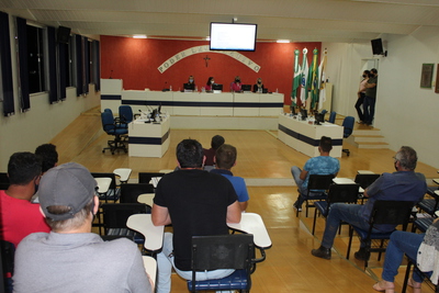 Líderes femininas da Coprossel apresentam projeto para construção de nova gruta na comunidade Linha Nova - RBI