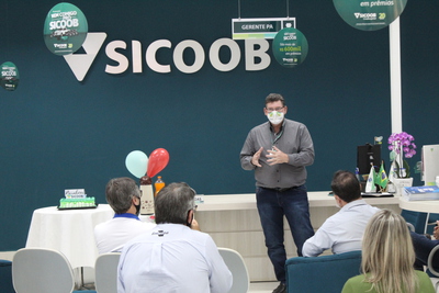 Sicoob Credicapital comemora 7 anos em Laranjeiras do Sul 