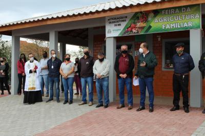 Poder público em Rio Bonito do Iguaçu inaugurou (15/07) espaço físico para Feira do Produtor Rural 