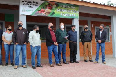 Poder público em Rio Bonito do Iguaçu inaugurou (15/07) espaço físico para Feira do Produtor Rural 