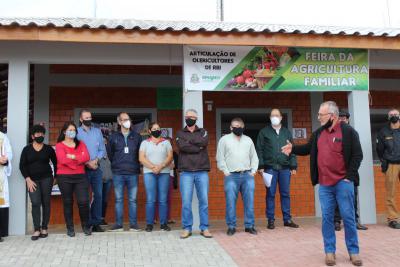 Poder público em Rio Bonito do Iguaçu inaugurou (15/07) espaço físico para Feira do Produtor Rural 