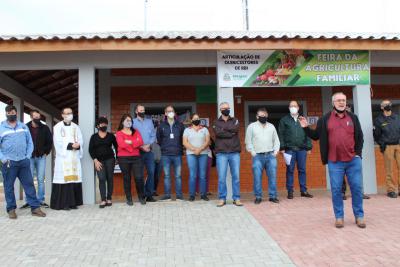 Poder público em Rio Bonito do Iguaçu inaugurou (15/07) espaço físico para Feira do Produtor Rural 