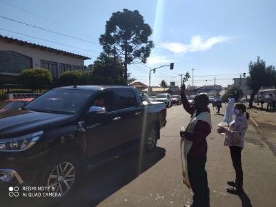 ProcissÃ£o e bÃªnÃ§Ã£o dos carros no dia da Padroeira Santâ€™Ana