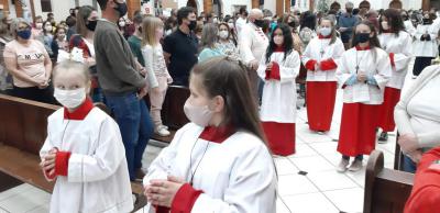 Comunidade de Laranjeiras do Sul se despediu dos Padres Xaverianos