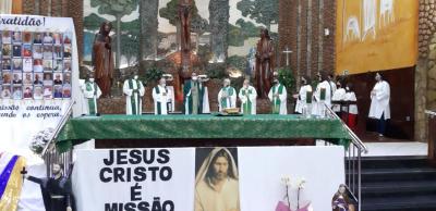 Comunidade de Laranjeiras do Sul se despediu dos Padres Xaverianos