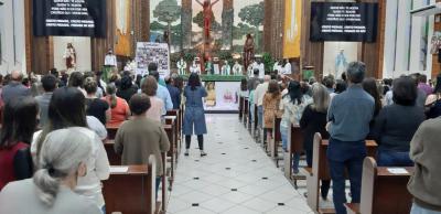 Comunidade de Laranjeiras do Sul se despediu dos Padres Xaverianos