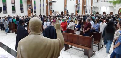 Comunidade de Laranjeiras do Sul se despediu dos Padres Xaverianos