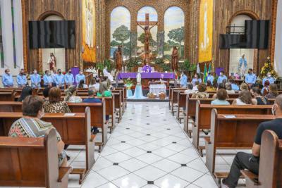 Missa de Ação de Graças realizada na Matriz abriu a programação de aniversário de 75 anos de Laranjeiras do Sul