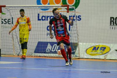 Nos Pênaltis Operário Laranjeiras Garante a Classificação para a Final da Liga Futsal Paraná