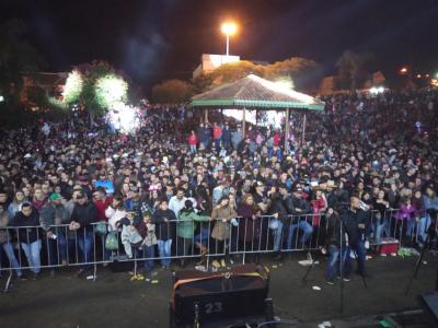 Antony & Gabriel Arrastaram Centenas de Pessoas no Show Nacional em Virmond