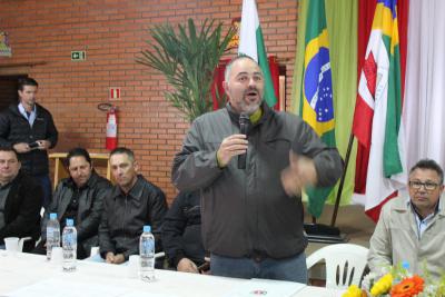 No Aniversário de 32 anos do Virmond, Prefeito Neimar anuncia mais de 4 milhões de Investimentos