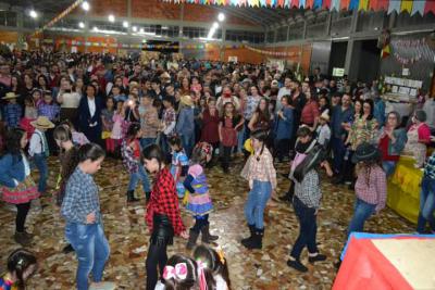 Festa Paroquial da Catequese de Laranjeiras do Sul reuniu Centenas de Pessoas