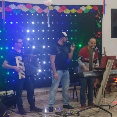 Noite Cultural em Porto Barreiro com apresentações artísticas e comidas típicas