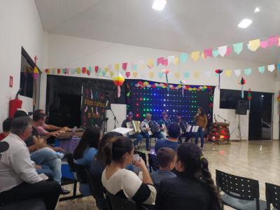 Noite Cultural em Porto Barreiro com apresentações artísticas e comidas típicas