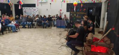 Noite Cultural em Porto Barreiro com apresentações artísticas e comidas típicas