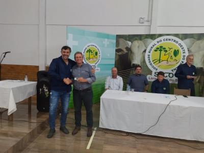 Sociedade Rural do Centro Oeste do Paraná realiza prestação de contas e posse da nova diretoria