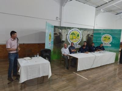 Sociedade Rural do Centro Oeste do Paraná realiza prestação de contas e posse da nova diretoria