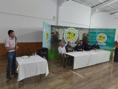 Sociedade Rural do Centro Oeste do Paraná realiza prestação de contas e posse da nova diretoria