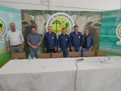 Sociedade Rural do Centro Oeste do Paraná realiza prestação de contas e posse da nova diretoria