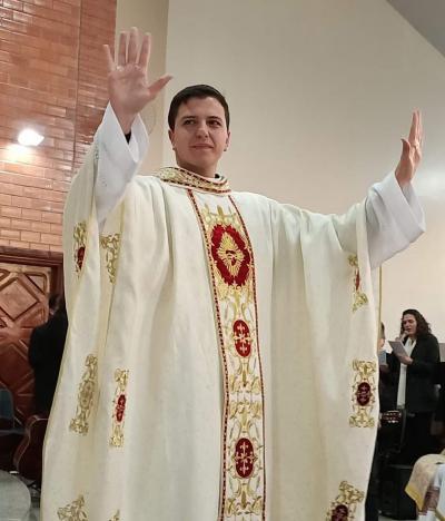 Cantagalense Everson Kloster foi ordenado padre no sÃ¡bado