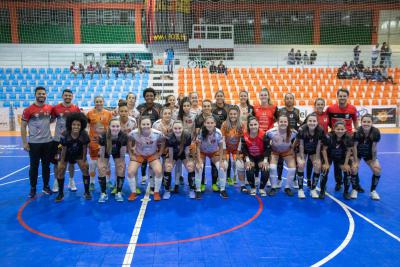 Em Festa de Gala do Futsal Feminino Leoas da Serra vencem o Operário Laranjeiras