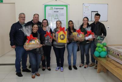 Donas de casa conheceram o moinho da Trigosel em Laranjeiras do Sul