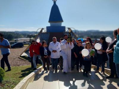 Réplica da Imagem de Nossa Senhora Aparecida Chega ao Santuário de Laranjeiras do Sul