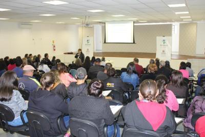 Primeiro dia do curso para produção de queijo artesanal tem mais de 90 participantes 