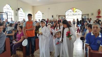 Em Rio Novo, na Missa Solene teve coroação da Imagem de N.Sra. Aparecida