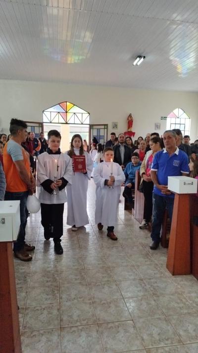 Em Rio Novo, na Missa Solene teve coroação da Imagem de N.Sra. Aparecida