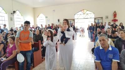 Em Rio Novo, na Missa Solene teve coroação da Imagem de N.Sra. Aparecida