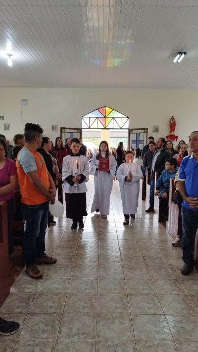 Em Rio Novo, na Missa Solene teve coroação da Imagem de N.Sra. Aparecida