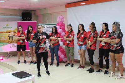 Evento Outubro Rosa Coprossel demonstra força, importância e superação da mulher 