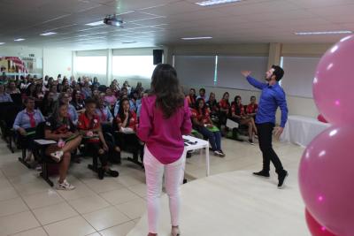 Evento Outubro Rosa Coprossel demonstra força, importância e superação da mulher 