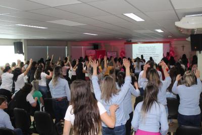 Evento Outubro Rosa Coprossel demonstra força, importância e superação da mulher 