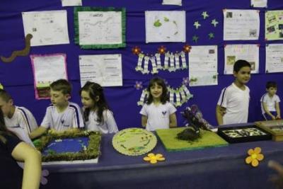 Escola Vicentina Santa Ana realiza a Feira do Conhecimento