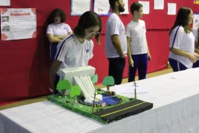 Escola Vicentina Santa Ana realiza a Feira do Conhecimento