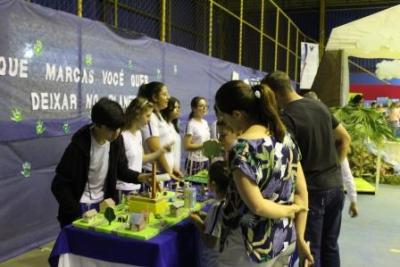 Escola Vicentina Santa Ana realiza a Feira do Conhecimento