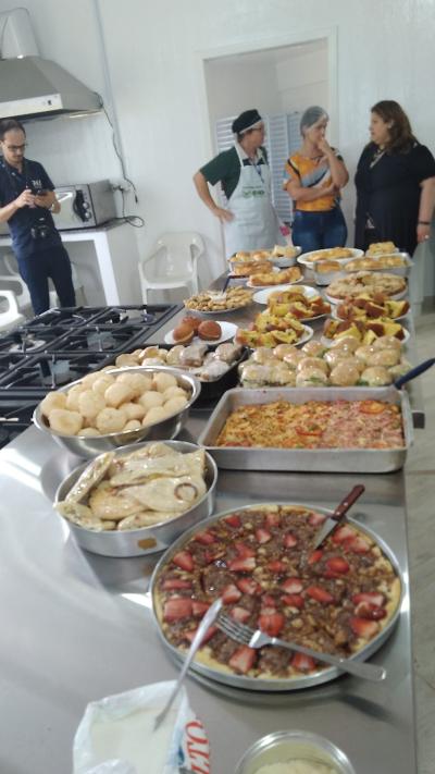 Cozinha-escola de Laranjeiras do Sul realiza com sucesso seu primeiro curso na nova estrutura