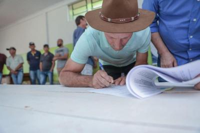 Programa Dinheiro na Comunidade garante equipamentos para mais seis Associações de Laranjeiras do Sul 