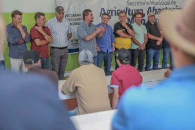 Programa Dinheiro na Comunidade garante equipamentos para mais seis Associações de Laranjeiras do Sul 