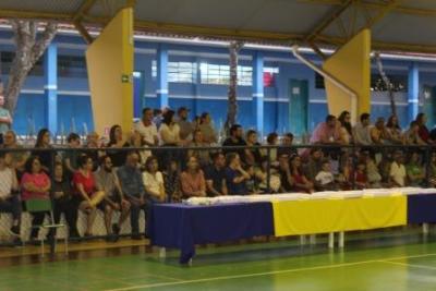 Noite de Autógrafos dos alunos do Jardim 2 da Escola Aluísio Maier foi um verdadeiro sucesso