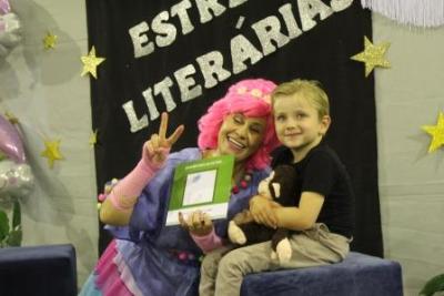 Noite de Autógrafos dos alunos do Jardim 2 da Escola Aluísio Maier foi um verdadeiro sucesso