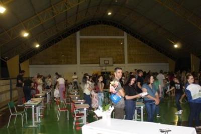 Noite de Autógrafos dos alunos do Jardim 2 da Escola Aluísio Maier foi um verdadeiro sucesso