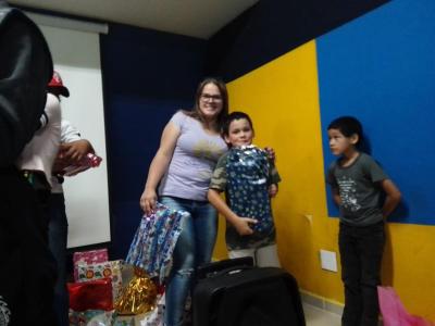 Centro da Juventude de Laranjeiras do Sul realizou a Campanha Faça uma Criança Feliz neste Natal
