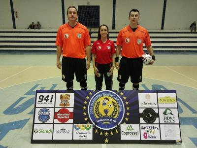 Confira os resultados dos jogos de abertura da Copa Garotinho Regional de Futsal 